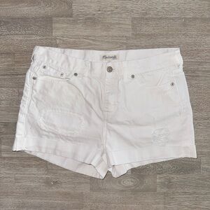 Madewell Distressed White Boyfriend Jean Shorts Size 29